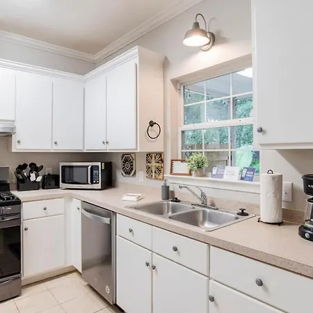 Hazel'S Happy Hideaway- Midtown Mobile! Villa